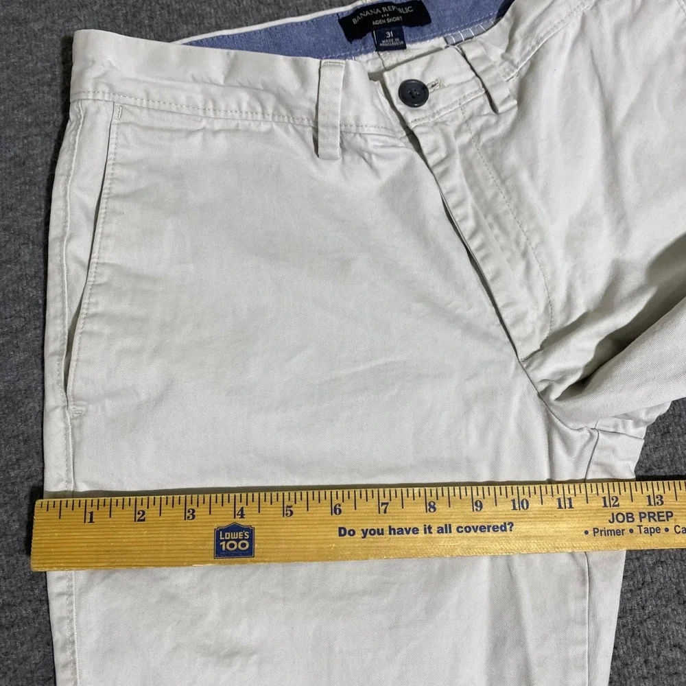 Banana Republic Aiden Short 31 Feather Grey Cotton Chino Shorts Casual 543834-02